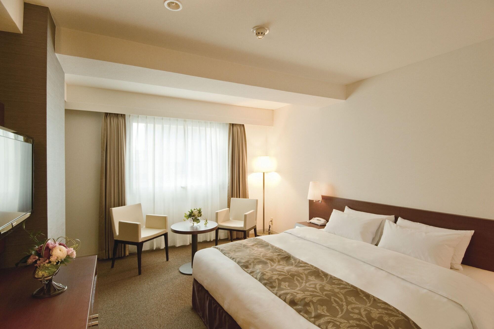 Karasuma Kyoto Hotel Bagian luar foto